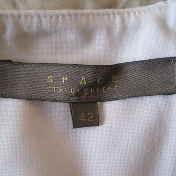 Space Style concept Halter Crop Top - Picture 3 of 5